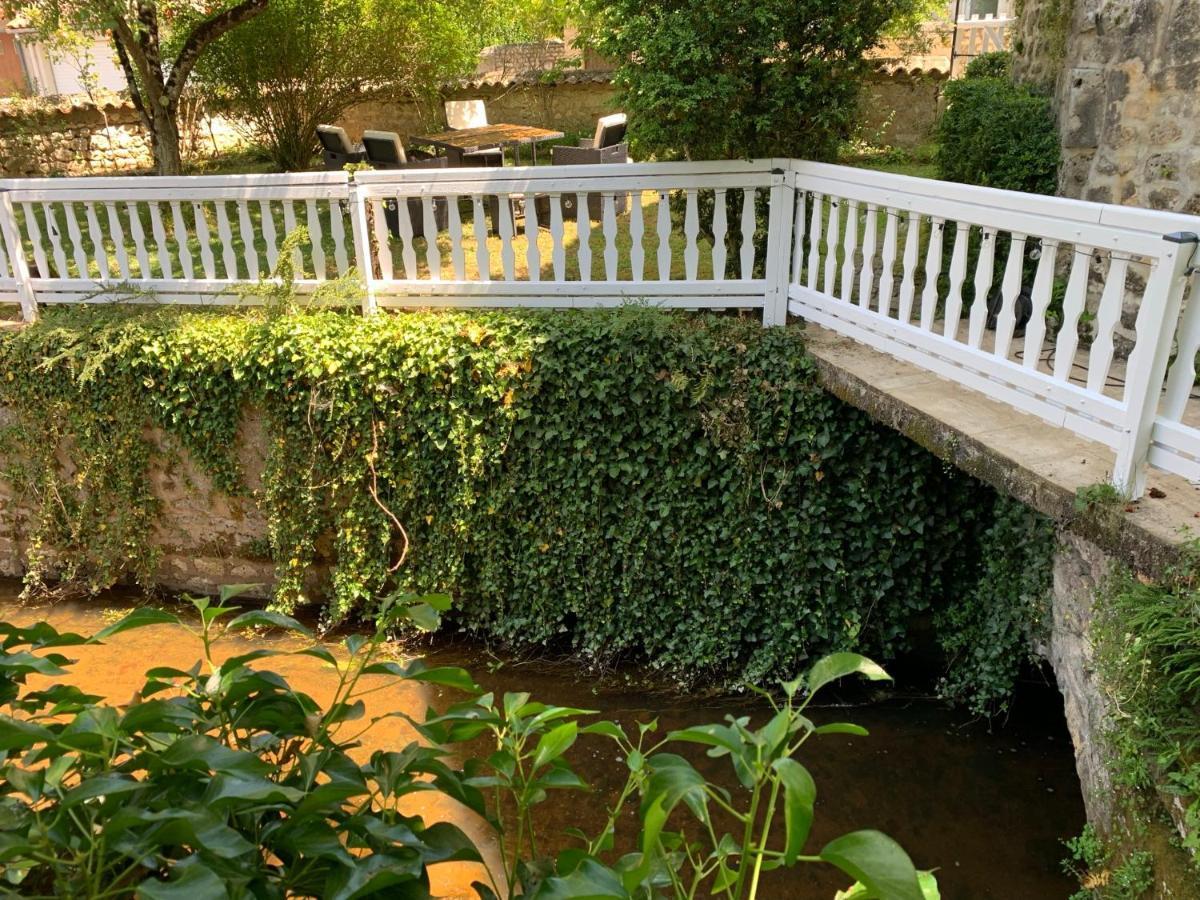 Du Moulin
